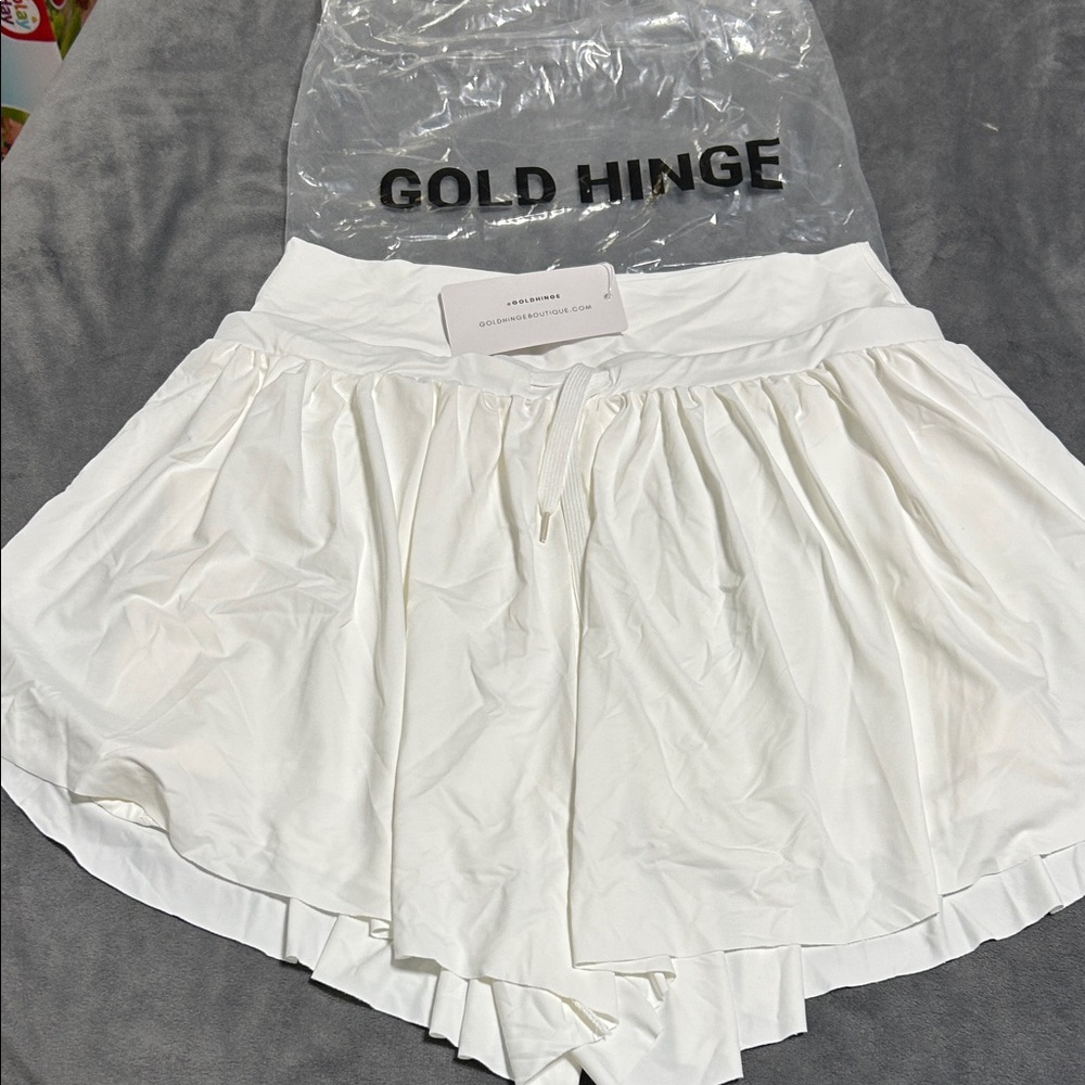 NWT Gold Hinge flutter shorts